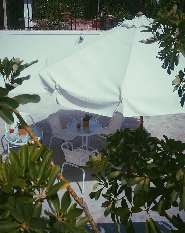 B&B Fiore di Loto Carini 0*,  Italia